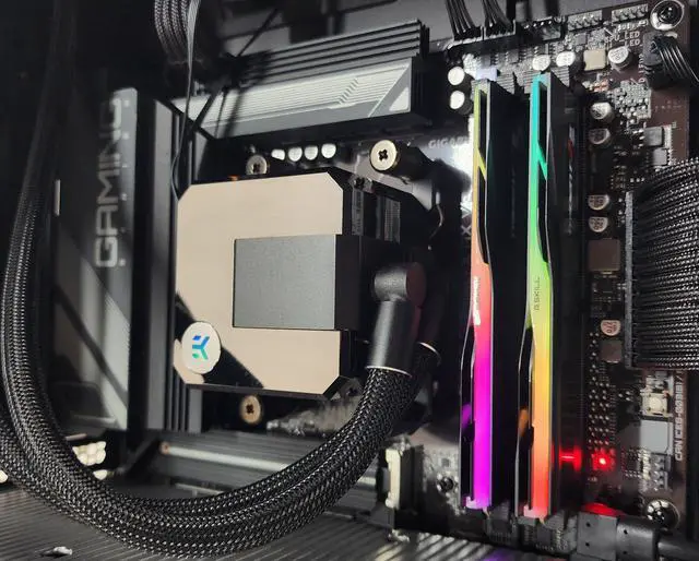 Alt view image 2 of 7 - Gaming PC Ryzen 7 7800X3D 64GB RAM 2TB SSD RX 7900 XTX 24GB Windows 11 Computer