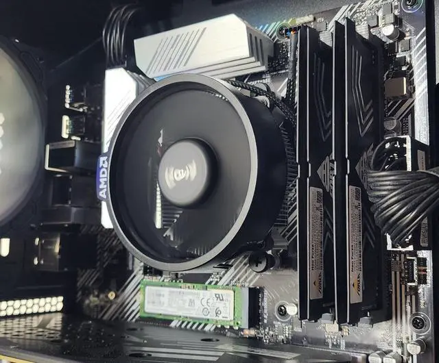 Refurbished: Gaming PC Ryzen 5 5500 16GB RAM 256GB SSD RX