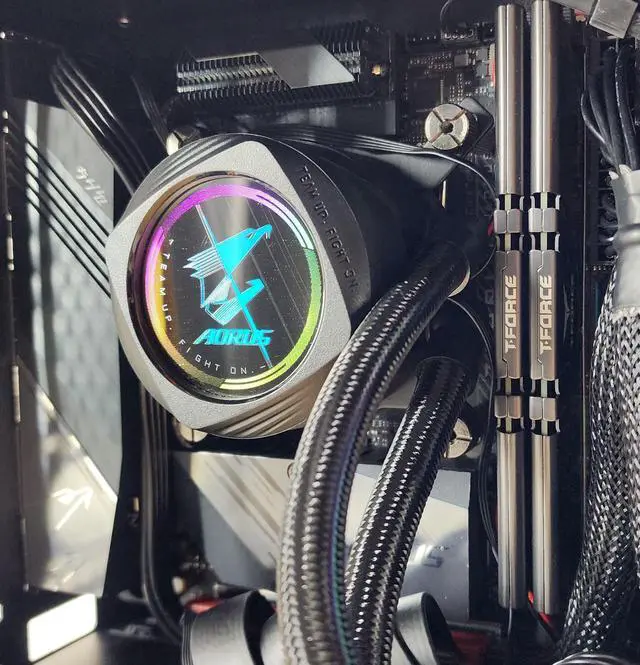 Alt view image 2 of 7 - Gaming PC i7-10700K 16GB RAM 1TB SSD RTX 3070 8GB Windows 11 PC