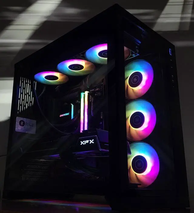 Alt view image 3 of 7 - Gaming PC Ryzen 7 7800X3D 32GB RAM 2TB SSD RX 7900 XT 20GB Win11 PC