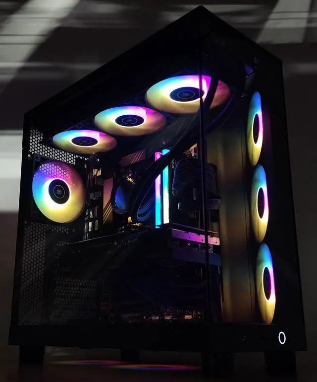 Alt view image 3 of 7 - Gaming PC Ryzen 7 7700 32GB RAM 2TB SSD RX 7900 GRE 16GB Windows 11 Computer