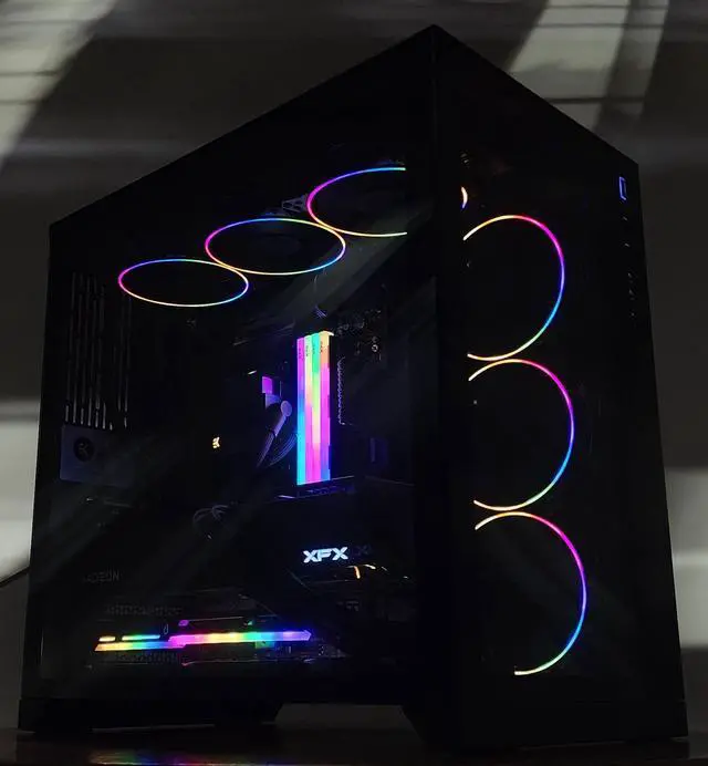Alt view image 3 of 7 - Gaming PC Ryzen 9 9900X 32GB RAM 4TB SSD RX 9070 XT 16GB Windows 11 Computer