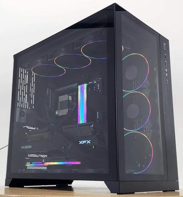 Main image of Gaming PC Ryzen 9 9900X 32GB RAM 4TB SSD RX 9070 XT 16GB Windows 11 Computer