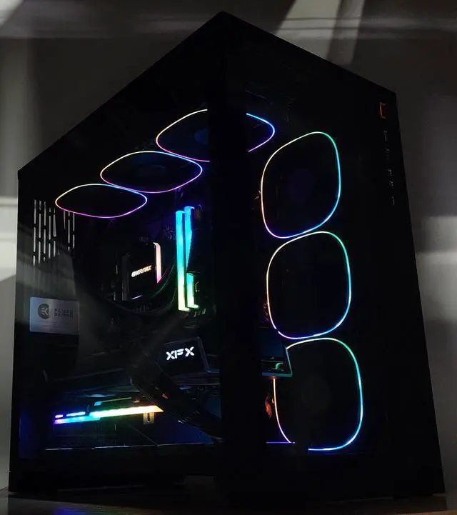 Alt view image 3 of 7 - Gaming PC Ryzen 7 9700X 32GB RAM 2TB SSD RX 7900 XT 20GB Windows 11 Computer