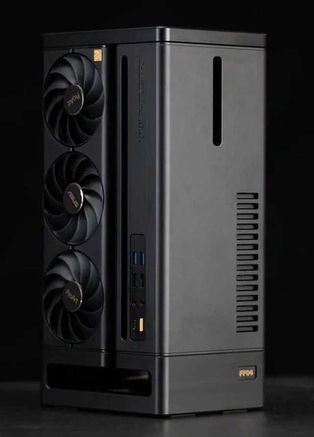 Main image of Gaming PC Ryzen 7 9800X3D 32GB RAM 2TB SSD RTX 4080 SUPER 16GB Win11 Computer
