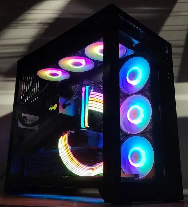 Alt view image 3 of 7 - Gaming PC Ryzen 7 7700X 32GB RAM 2TB SSD RX 7900 XT 20GB Windows 11 Computer