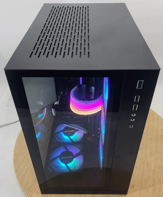 Alt view image 5 of 7 - Gaming PC Ryzen 7 7700X 16GB RAM 1TB SSD RX 9060 8GB Windows 11 Computer