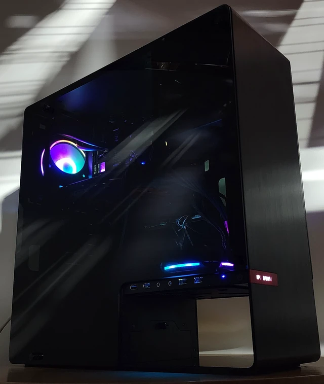 Alt view image 3 of 7 - Gaming PC Ryzen 5 9600X 16GB RAM 500GB SSD RX 570 8GB Windows 11 Computer