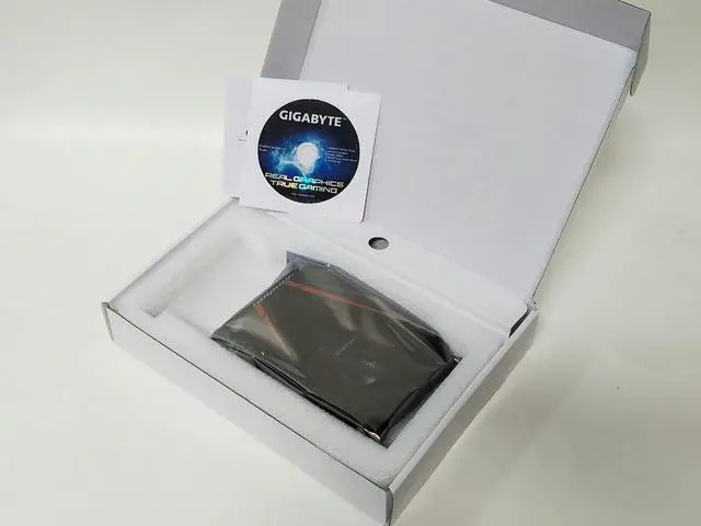 Alt view image 2 of 4 - GigaByte Geforce GTX 1060 6GB GV-N1060IXOC-6GD GPU Video Card