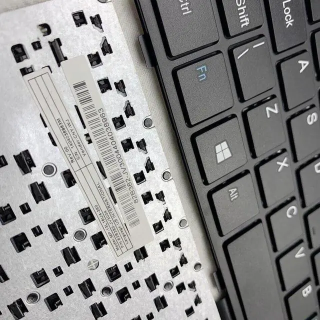Alt view image 2 of 4 - US Keyboard For Medion Akoya P2211T Tastatur MP-13L16U4-360 82V382-JV3004