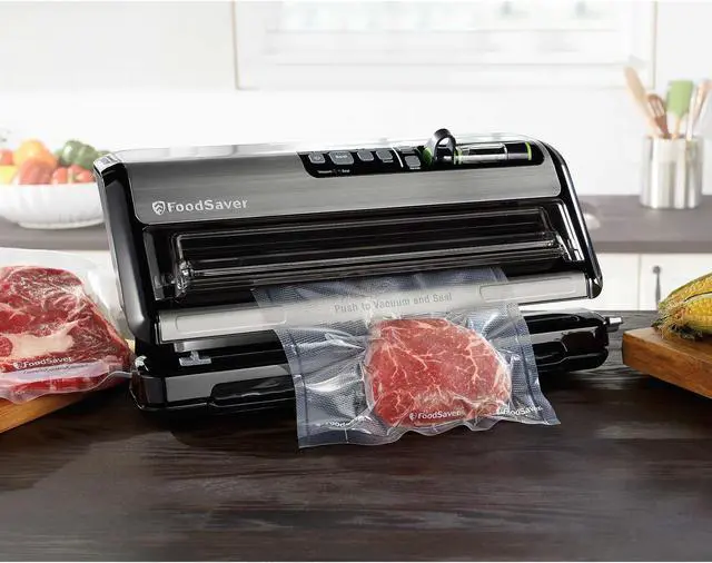 Alt view image 4 of 10 - FoodSaver FM5200 Series 2-In-1 Vacuum Sealing System for Food Preservation with Open Roll Storage