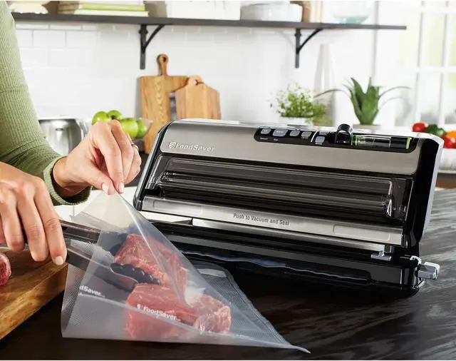 Alt view image 2 of 10 - FoodSaver FM5200 Series 2-In-1 Vacuum Sealing System for Food Preservation with Open Roll Storage