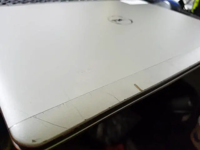 Alt view image 3 of 9 - DELL LATITUDE E7440 14.1" i5-4300U, 8GB RAM DDR3, 256GB SSD, WIN 10 Grade C