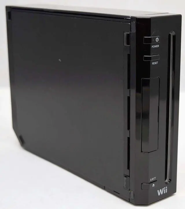 Alt view image 3 of 3 - Nintendo Wii Video Game System 2-REMOTE Bundle RVL-001 GameCube Console BLACK