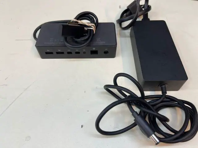 Main image of Microsoft Surface Pro 3, 4 Surface Book Docking Station Display Ports 1661