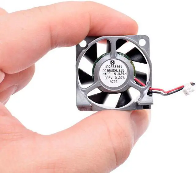 Main image of UDQFB3E61 made in Japan 3cm 30mm fan 30x30x10mm 3010 5V 0.07A double ball aluminum frame high temperature resistant cooling fan