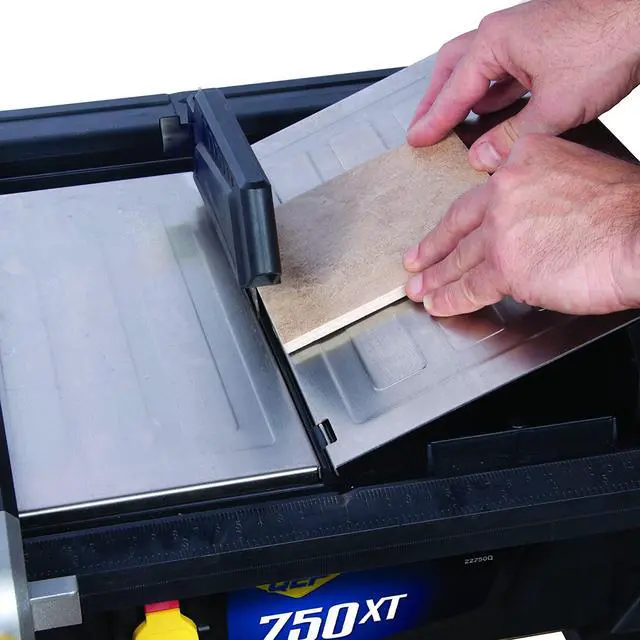 Alt view image 5 of 9 - QEP 22750Q Corded Tile Saw 7 in Blade Dia.