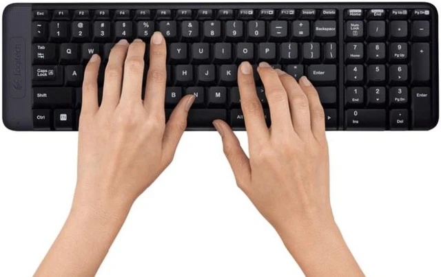 Alt view image 2 of 4 - Logitech Wireless Combo MK220