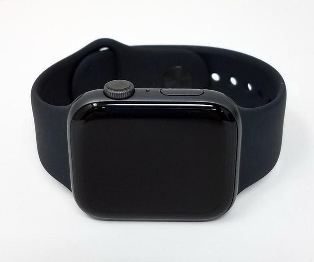 Alt view image 3 of 4 - Apple Watch Series 4 44mm (GPS) Aluminum Space Gray Case with Midnight Sport Band (Grade A)