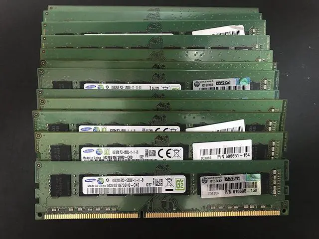 Alt view image 3 of 6 - Samsung DDR3-1600 8GB-512Mx8 CL11 Samsung Chip Memory