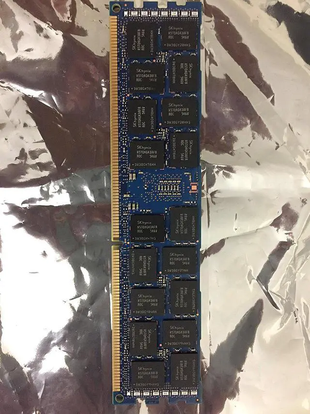 Alt view image 4 of 7 - HYNIXHynix Hmt42Gr7Afr4C-Rd Hynix 16Gb (1X16Gb) Pc314900R 1866Mhz Ecc Registered 2Rx4 Ddr3 Sdram 240Pin Dimm Memory Module