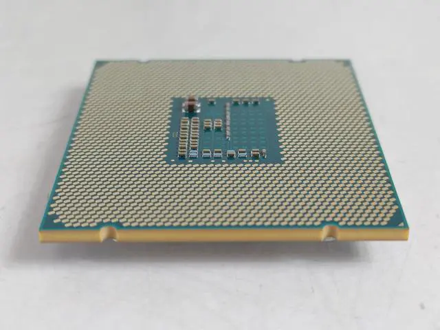 Alt view image 7 of 9 - Intel Xeon e5-2620V3 SR207 2.40 GHz 6 Cores 85W