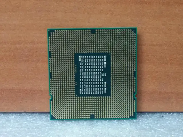 Alt view image 2 of 4 - Intel Xeon E5645 Westmere 2.4 GHz 6 x 256KB L2 Cache 12MB L3 Cache LGA 1366 80W Server Processor - OEM