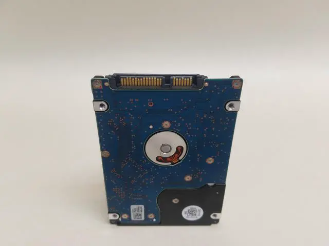 Alt view image 3 of 3 - HGST Travelstar Z7K500 HTS725050A7E630 500GB 2.5" SATA III Laptop Hard Drive