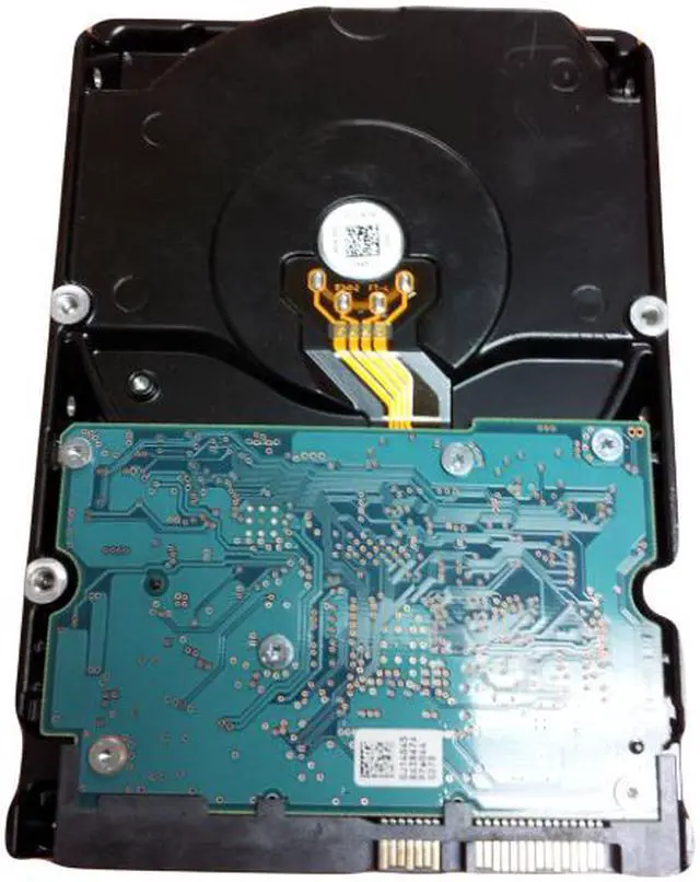 Alt view image 6 of 9 - HITACHI Hds723030Ala640  Deskstar 7K3000 3Tb 7200Rpm Sata 6Gbps 64Mb Buffer 3.5Inch Internal Hard Drive