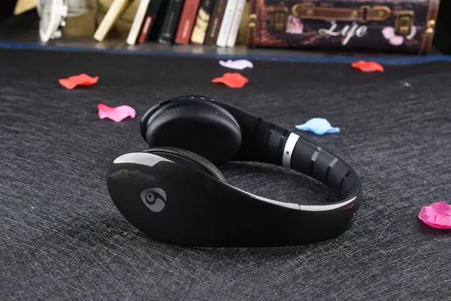 Alt view image 4 of 7 - Over Ear Headphones,Wireless HIFI Stereo Bluetooth 4.1 Headphone Running Sports Gaming Earphones Portable Noise Isolation Bass Headsets with Microphone TF Card Slot FM Radio for iPhone iPad Android PC