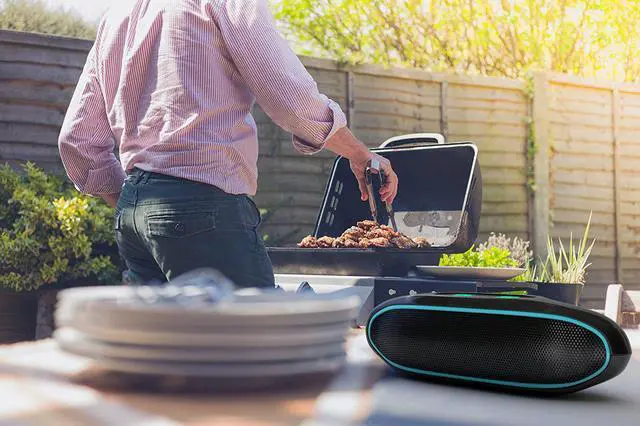 Alt view image 4 of 6 - Wireless Portable Bluetooth Speaker for iPhone iPad Android or Computer with FM Radio, AUX, USB, SD, Speakerphone and NFC, 10W Best Bass