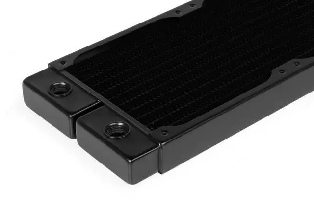 Alt view image 10 of 12 - Alphacool NexXxoS ST25 Full Copper 360mm Radiator, 120mm x 3, Triple Fan