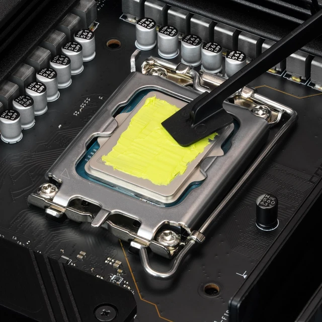 Alt view image 9 of 12 - Thermal Grizzly Hydronaut Pro - 6g - Yellow Thermal Paste (TG-HP-006-R)