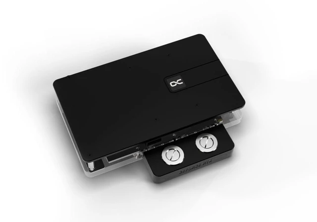 Alt view image 11 of 13 - Alphacool Core Geforce RTX 5080 Reference Waterblock with Backplate, G1/4, Chrome Plated Copper, ARGB (10248)