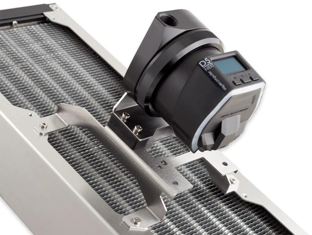 Alt view image 7 of 10 - Aquacomputer D5 140mm Fan Mounting Bracket, Stainless Steel (41125)