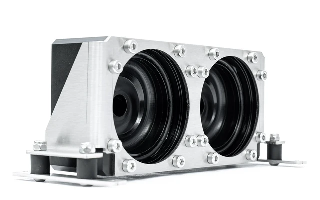 Alt view image 11 of 12 - Watercool D5-DUALTOP Industrial Line Pump Top (31031)