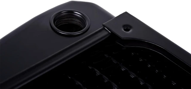 Alt view image 5 of 8 - Alphacool NexXxos XT45 Full Copper X-Flow Radiator 420, 140mm x 3, Triple Fan, Black