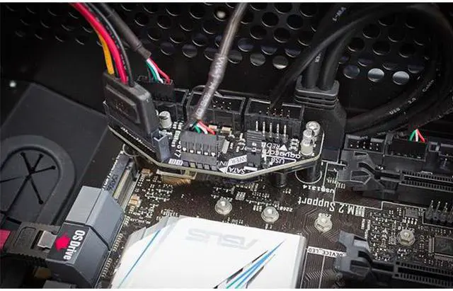 Alt view image 4 of 5 - Aquacomputer HUBBY7 Internal USB 2.0 Hub