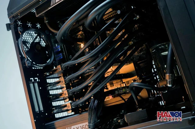 Alt view image 7 of 7 - EKWB EK-Pro Manifold 2CPU 4GPU, Acetal