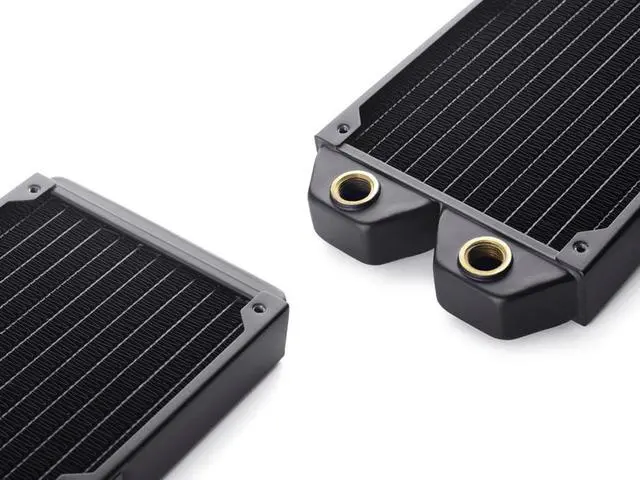 Alt view image 3 of 4 - Bitspower Tarasque II 240S Radiator