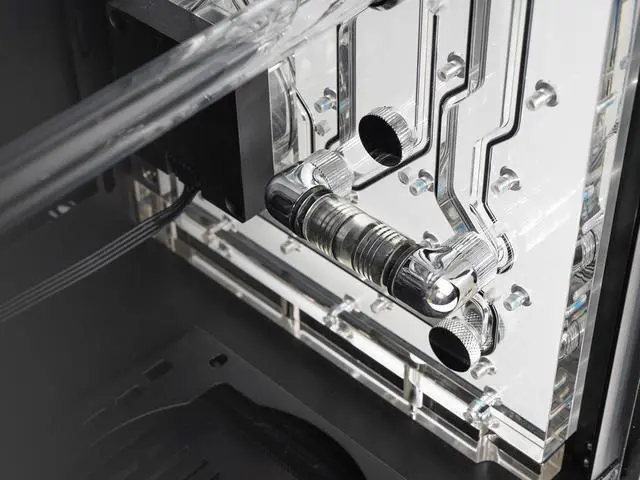 Alt view image 2 of 2 - Bitspower Simple Connecting Tube for Water Distribution Reservoir