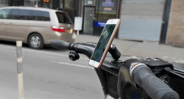 Alt view image 3 of 7 - Clutchit Universal Car Phone Tablet Anywhere Magnetic Mount