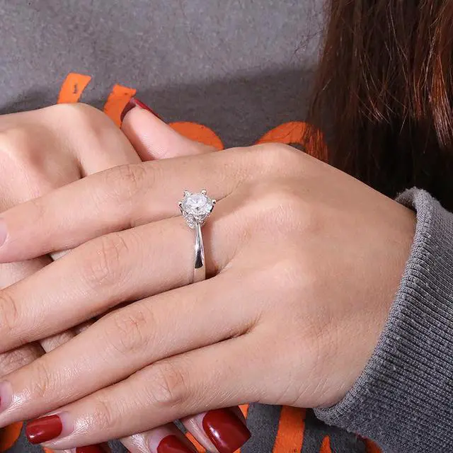 Alt view image 2 of 7 - Engagement Ring 18k Gold 1ct Moissanite D Color VVS1
