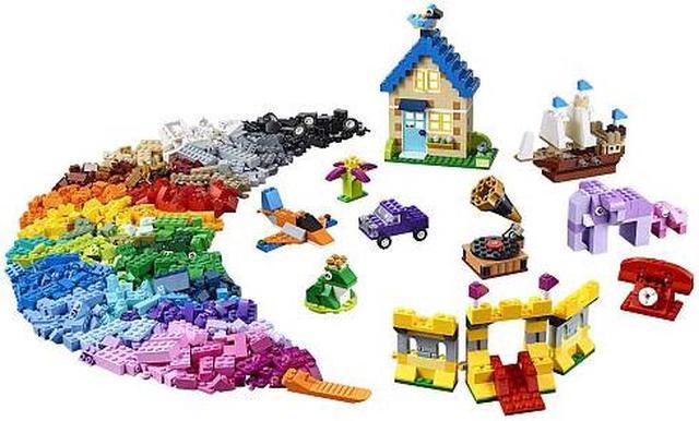 Alt view image 2 of 9 - LEGO Classic 10717 Bricks Bricks Bricks 1500 Piece Set