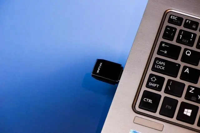 Alt view image 3 of 4 - TP-Link AC600 Wireless Dual Band USB Adapter (Archer T2U)