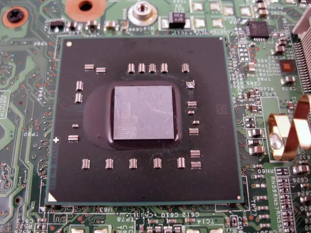 Alt view image 5 of 11 - Dell C949C Notebook Motherboard - Intel Chipset