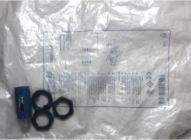 Alt view image 3 of 3 - Wenglor OTDK502A0002 Photoelectronic Sensors PNP New