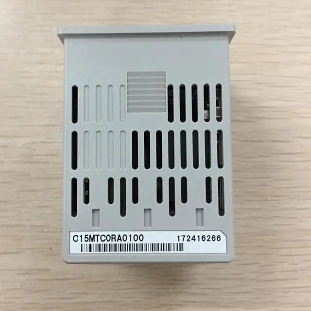 Alt view image 2 of 4 - YAMATAKE Azbil C15MTC0RA0100 Thermostat New