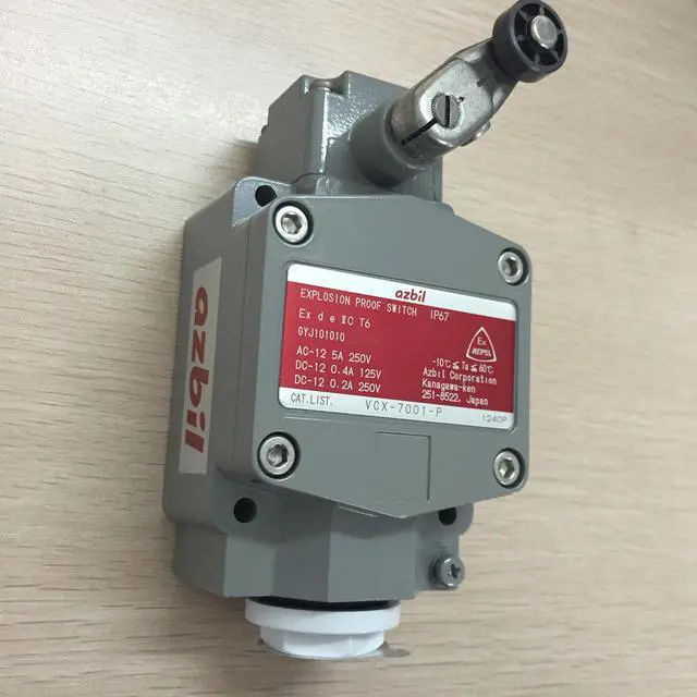 Alt view image 2 of 3 - YAMATAKE Azbil 1LX7001-R Limit Switch New