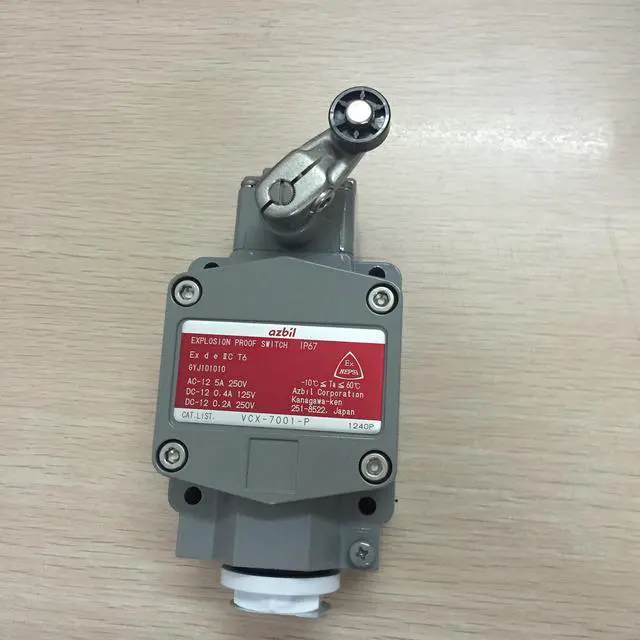 Alt view image 3 of 3 - YAMATAKE Azbil 1LX7001-R Limit Switch New